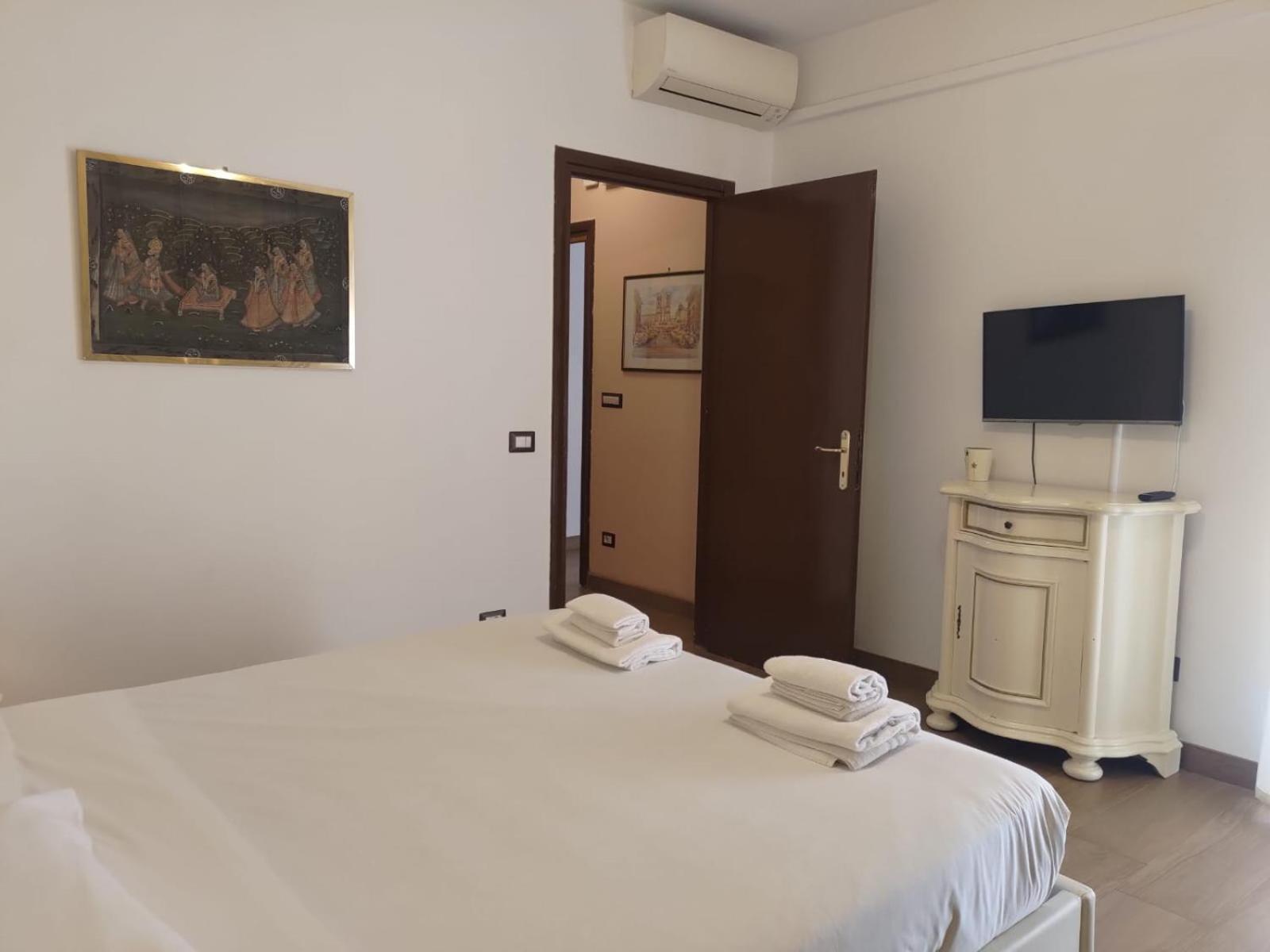 San Giovanni Apartment With Balcony Рим Экстерьер фото